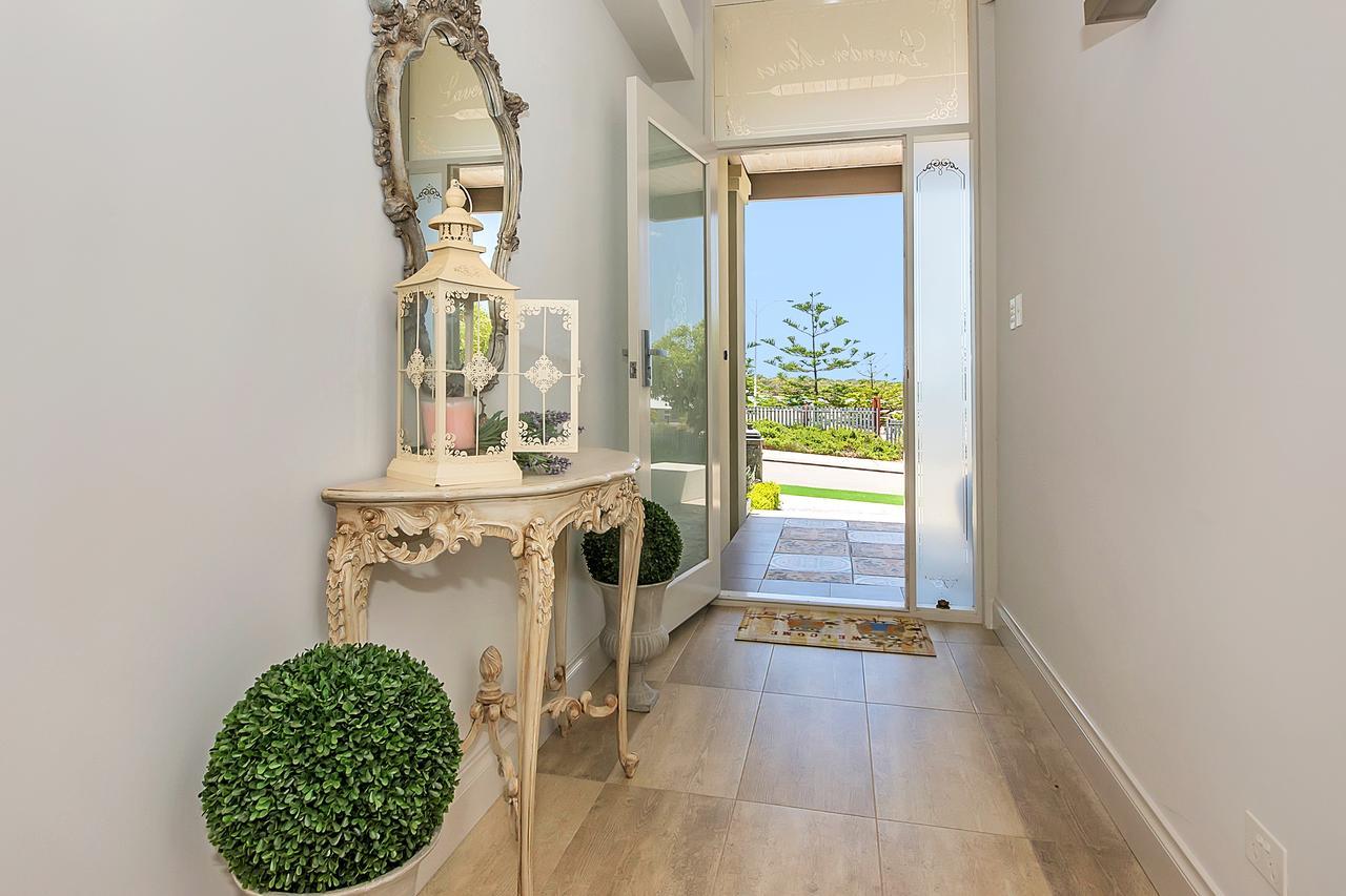 Lavender Manor Bnb Panzió Alkimos Kültér fotó